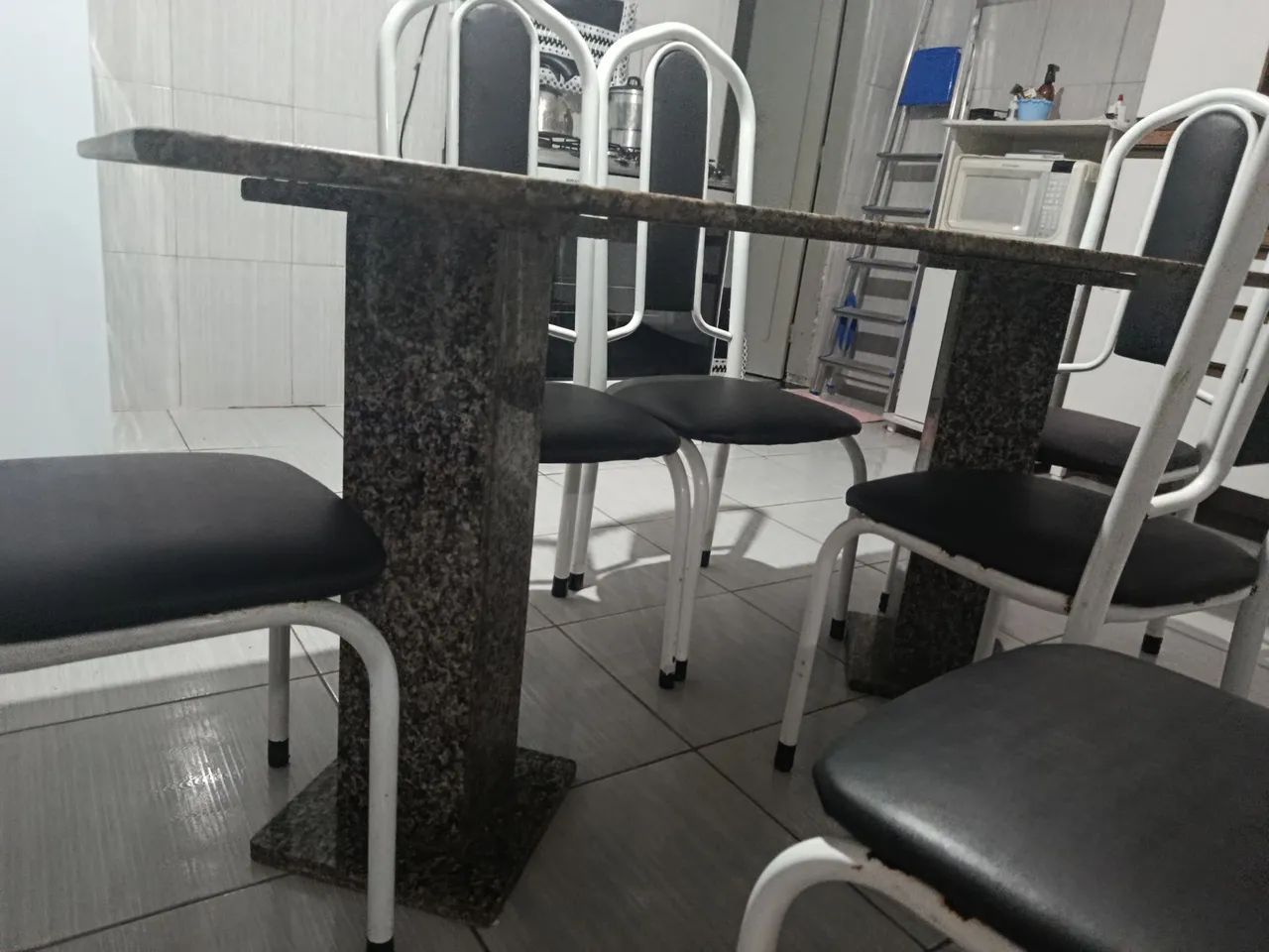 Mesa de mármore + 6 cadeiras - Foto 2