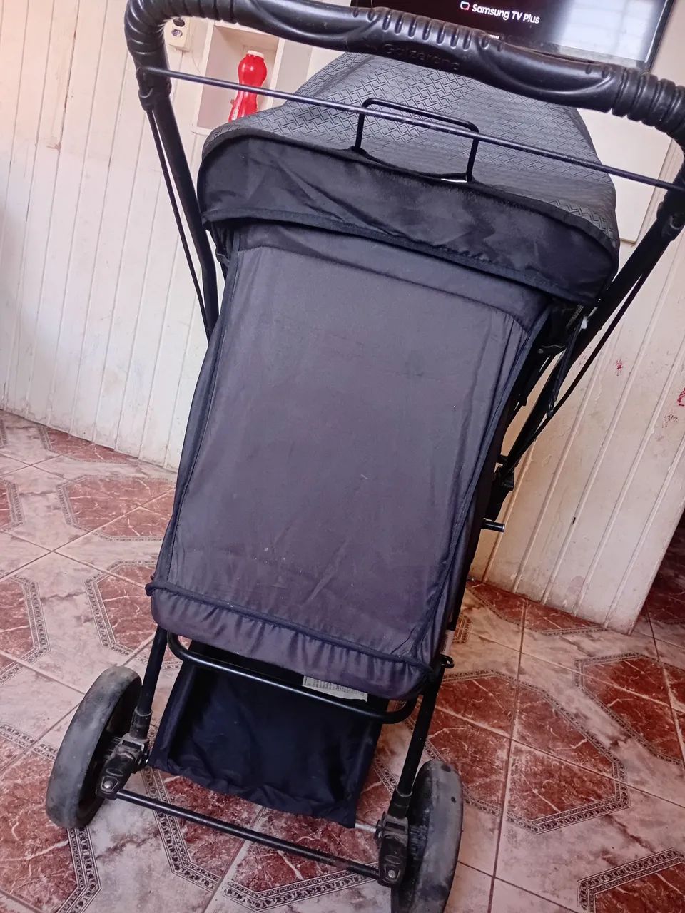 Vende-se um carinho de bebê - Foto 2