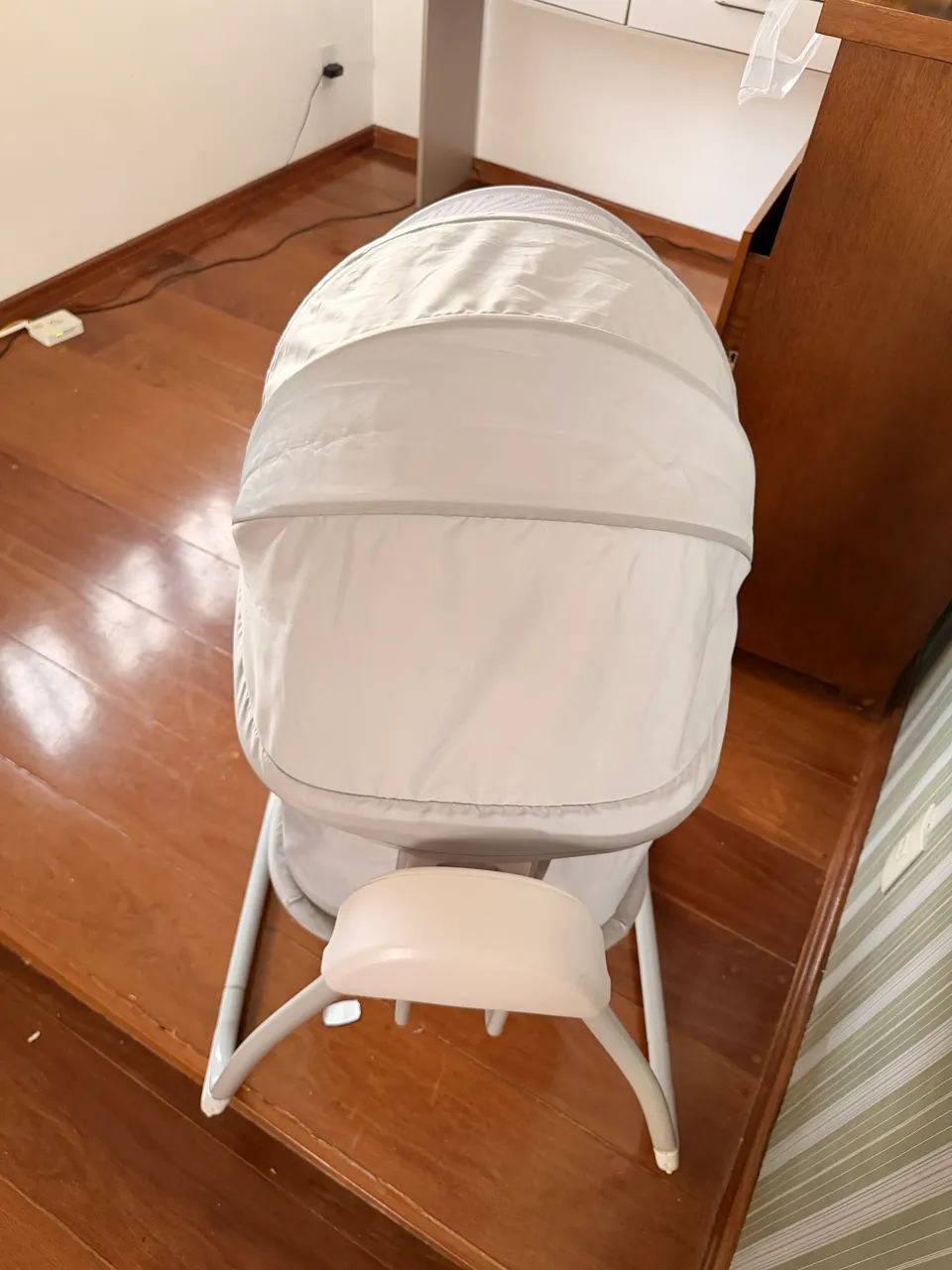 Berço balança automaticamente 