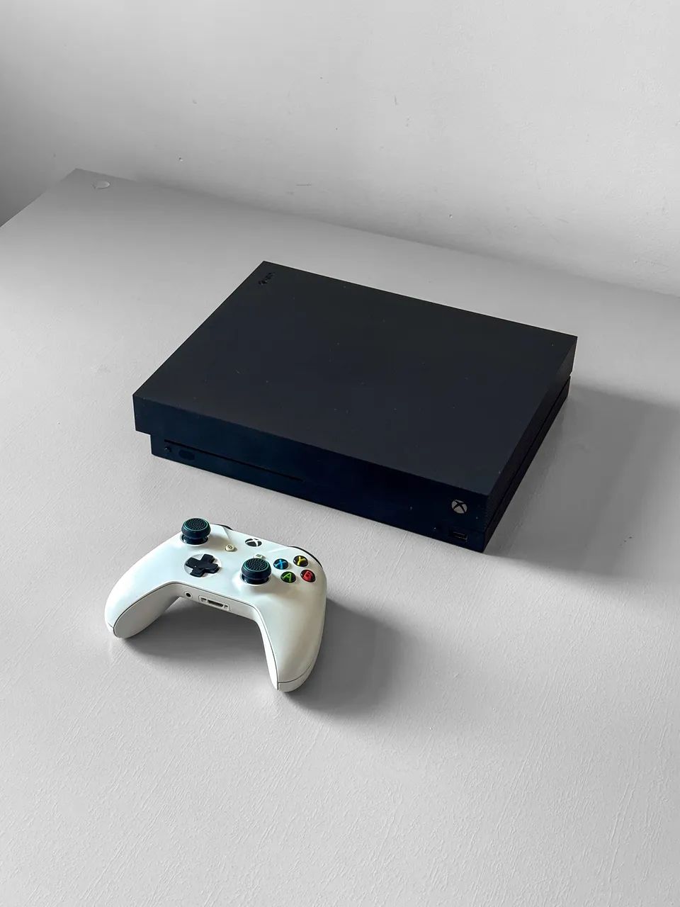 X box One X - 1tb - 4k  - Foto 2