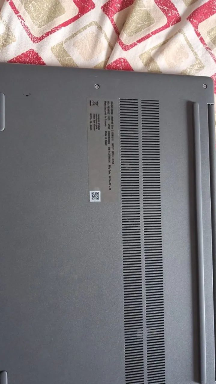 IdeaPad Silm 3 15IRU10  - Foto 4