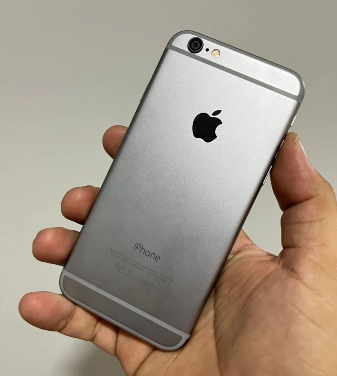 IPHONE 6 64 GIGAS FUNCIONANDO 100% - Celulares e Smartphones