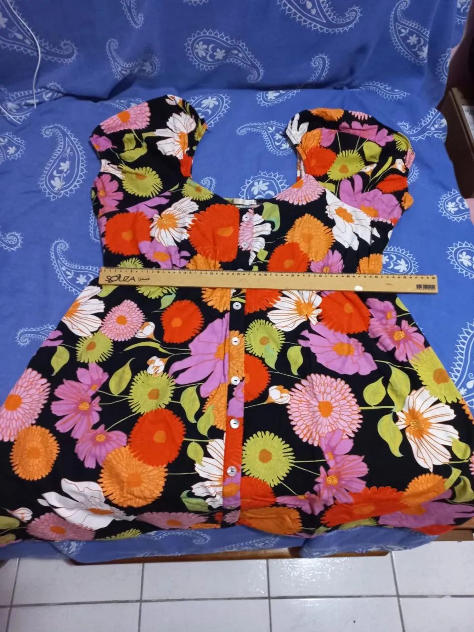 Vestido Floral Vibrante - Foto 3