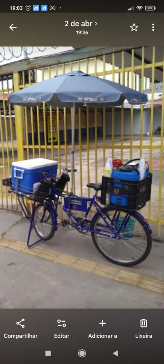 Bicicleta cargueira para salgados 