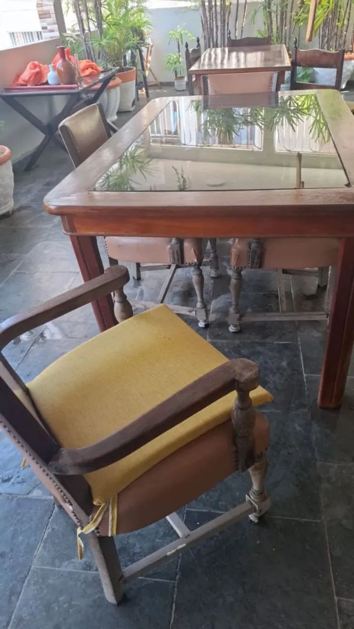 Mesa de Madeira Maciça com Vidro + Cadeiras - Foto 2