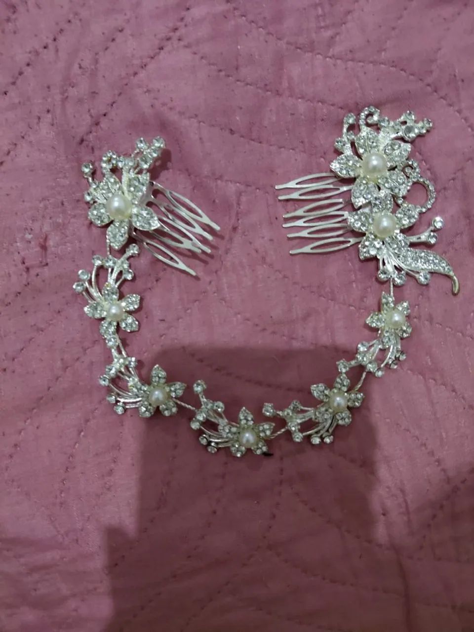 Arranjo / Grinalda de Cabelo com Strass e Pérolas para Noiva e Festas