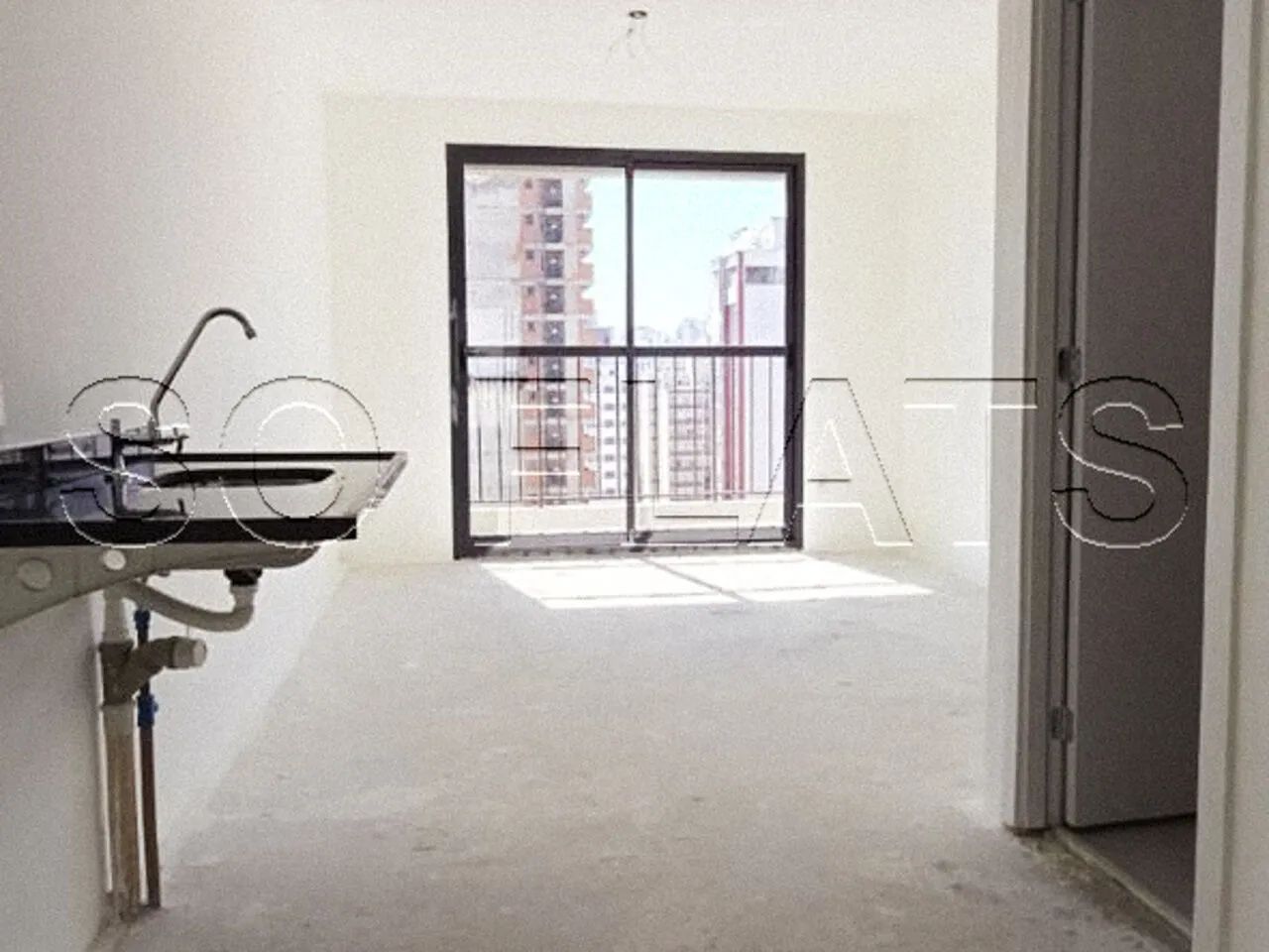 Studio 25m² com varanda no Do It Vila Olímpia | Próx. Metrô Eucaliptos e Shopping Ibirapue
