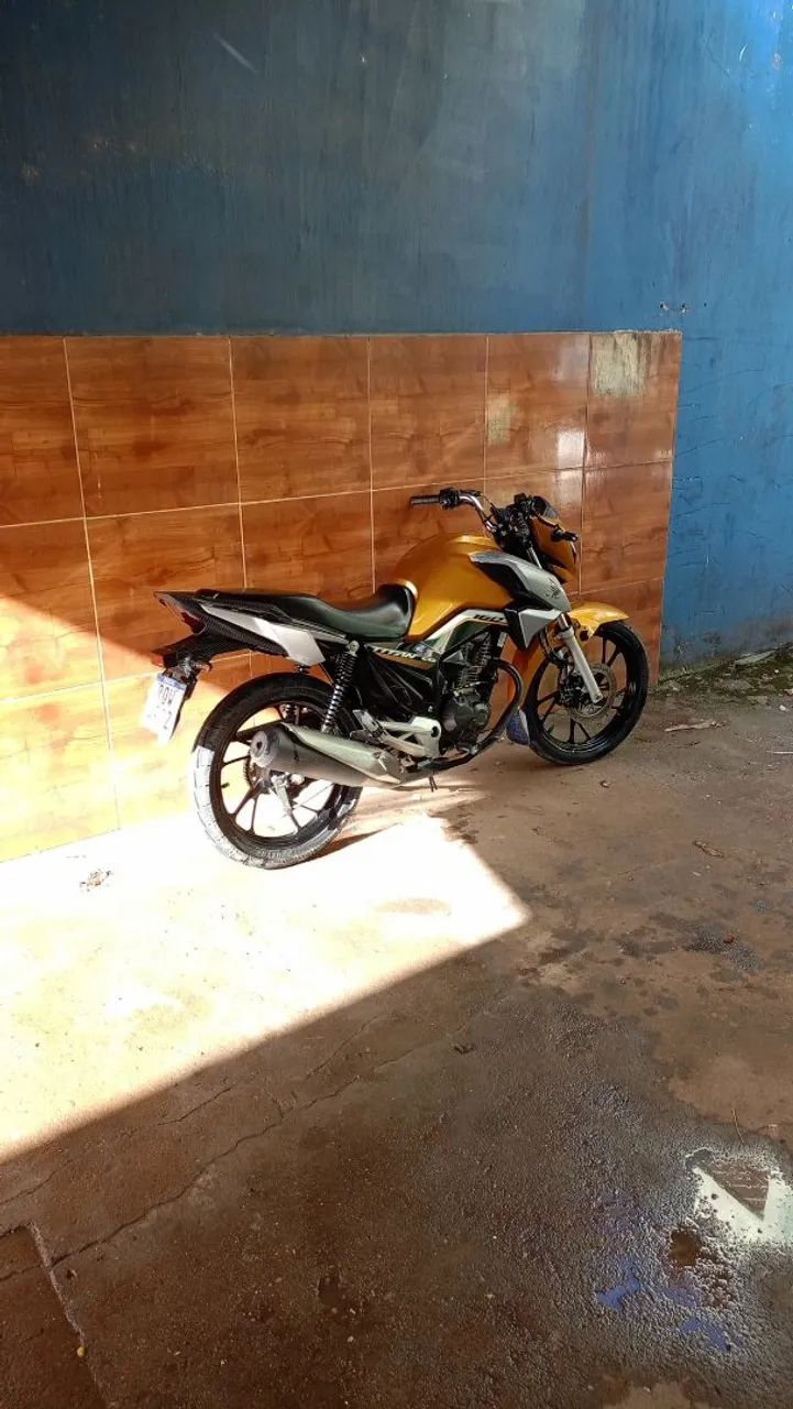 160  Titan dourada  - Foto 2
