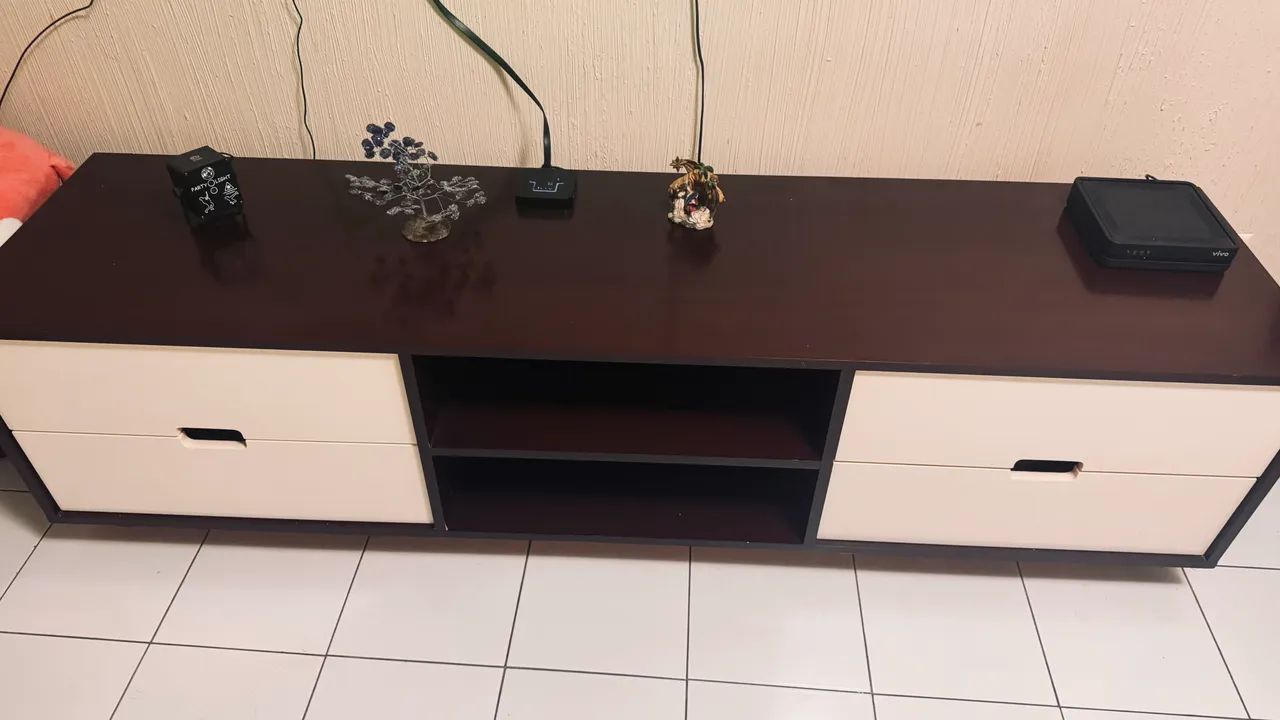 Rack baixo longo 