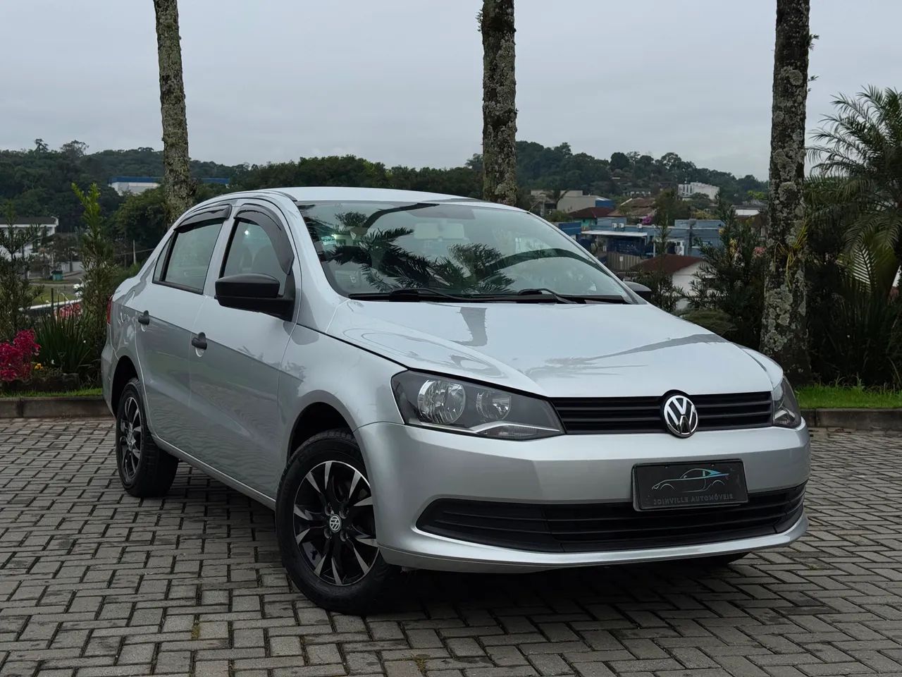 Volkswagen Voyage VOYAGE Trendline 1.6 T.Flex 8V 4p 2015