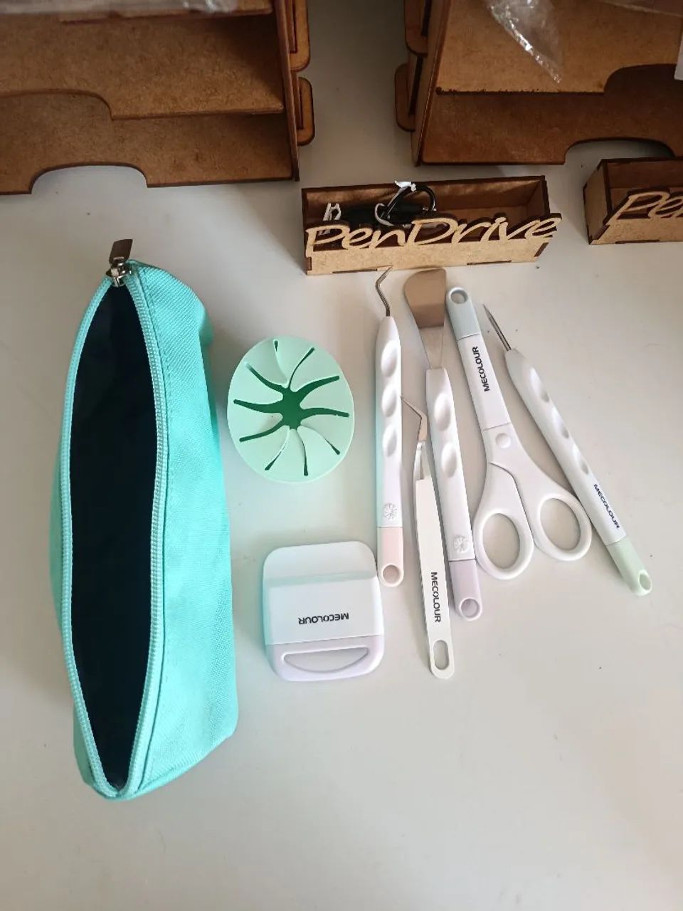 Máquina Cricut Explore 3. Todos os itens das fotos estão inclusos.  - Foto 5
