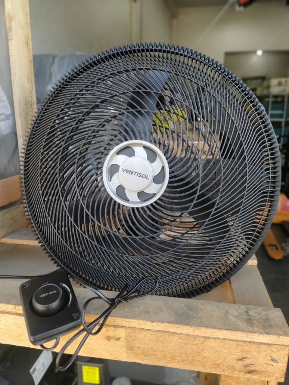  Ventilador de Parede - 50Cm Volt: 127V  - Foto 4