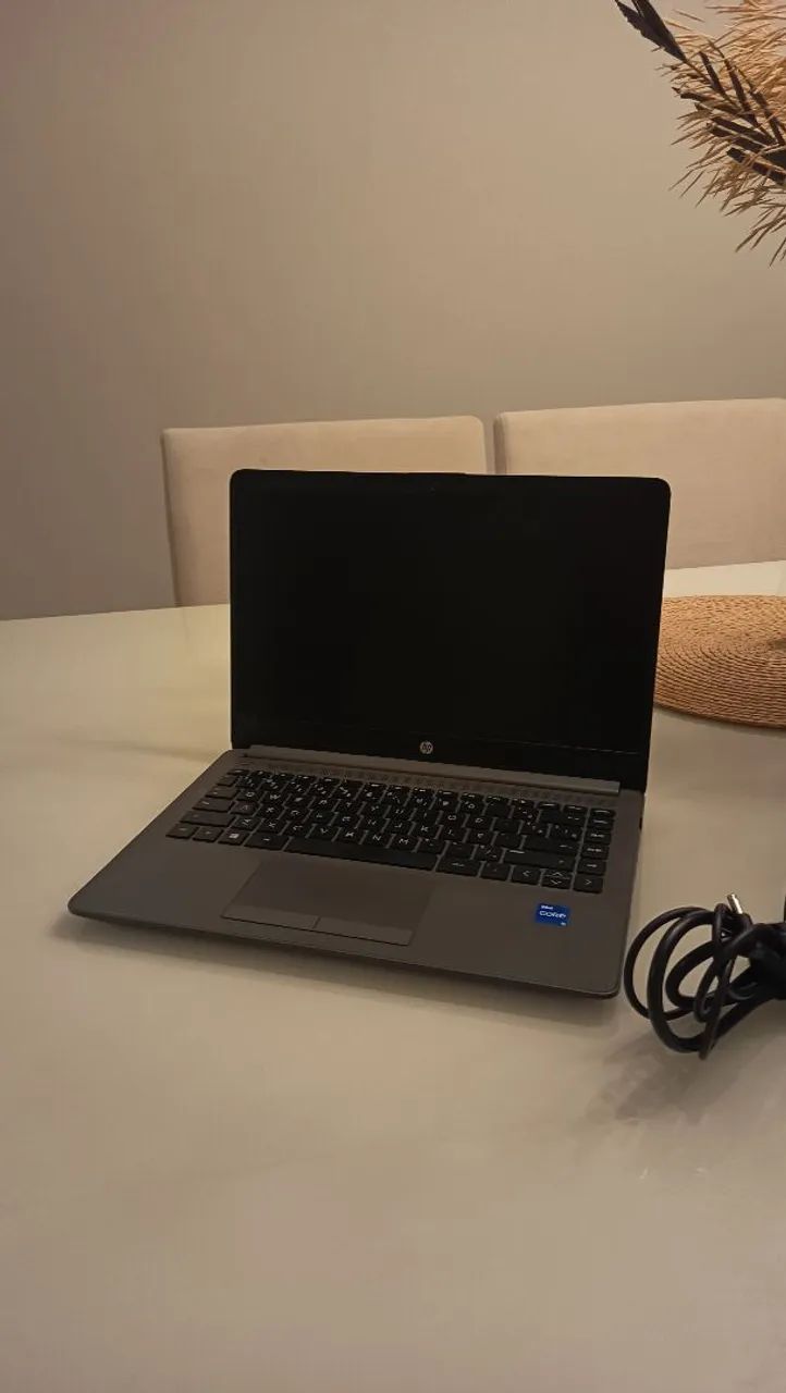 Notebook HP 240 G8