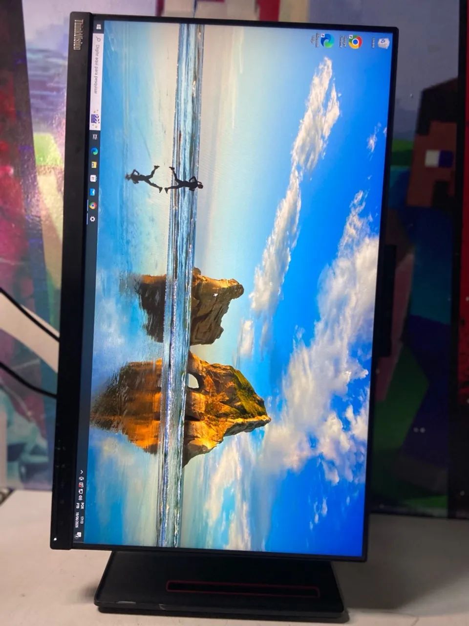 Monitor Lenovo ThinkVision T24v-20 (Com Câmera Integrada) - Estado de Novo!  - Foto 3