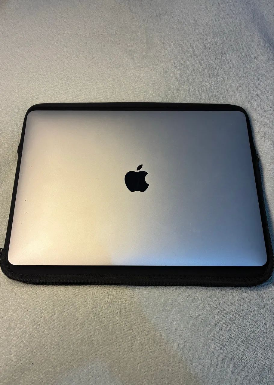 Macbook Air 13 i5 500gb + Capa + Case + Película de teclado