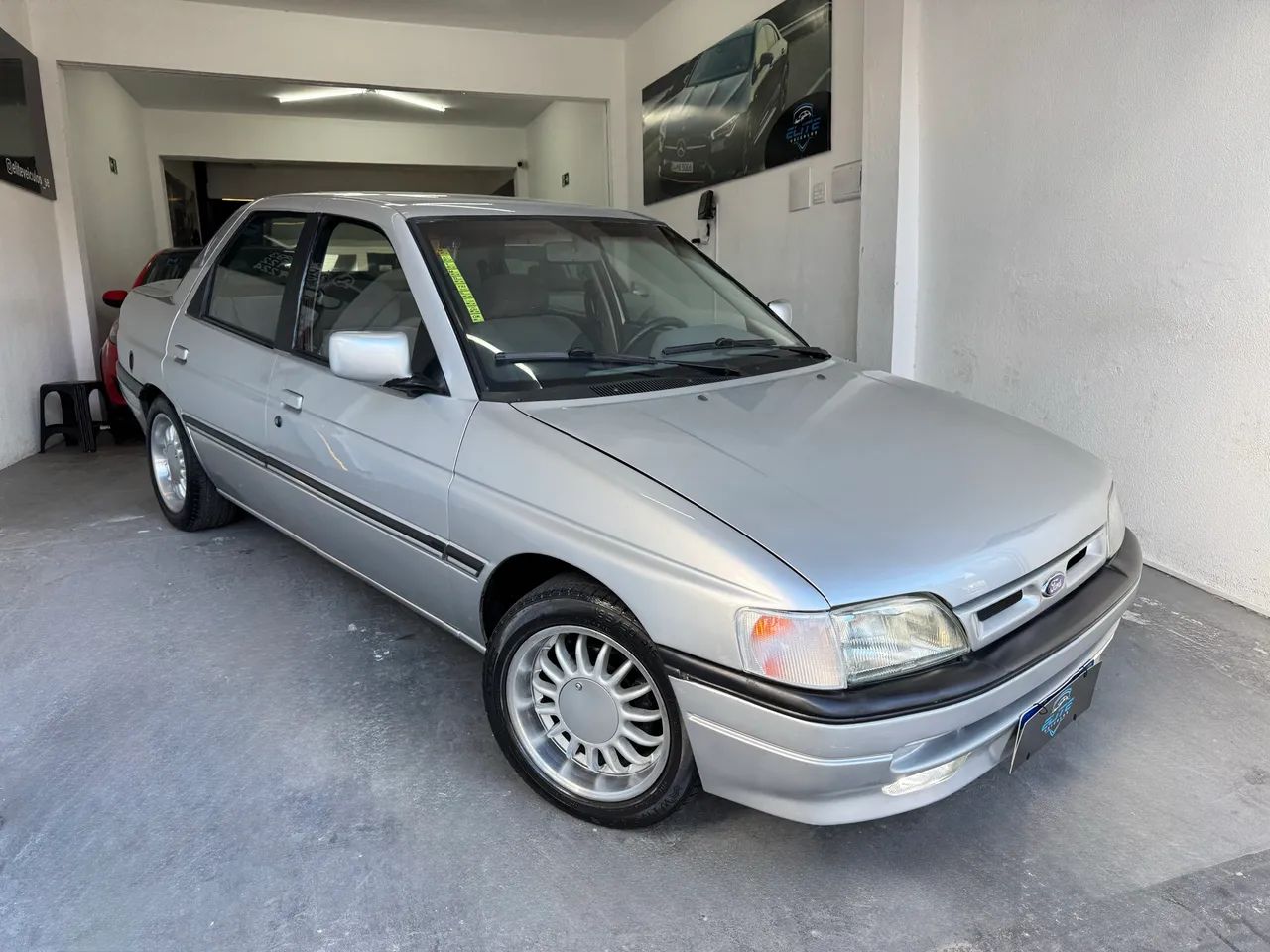 Ford Verona Verona GLX 1.8i / 1.8 4p 1995