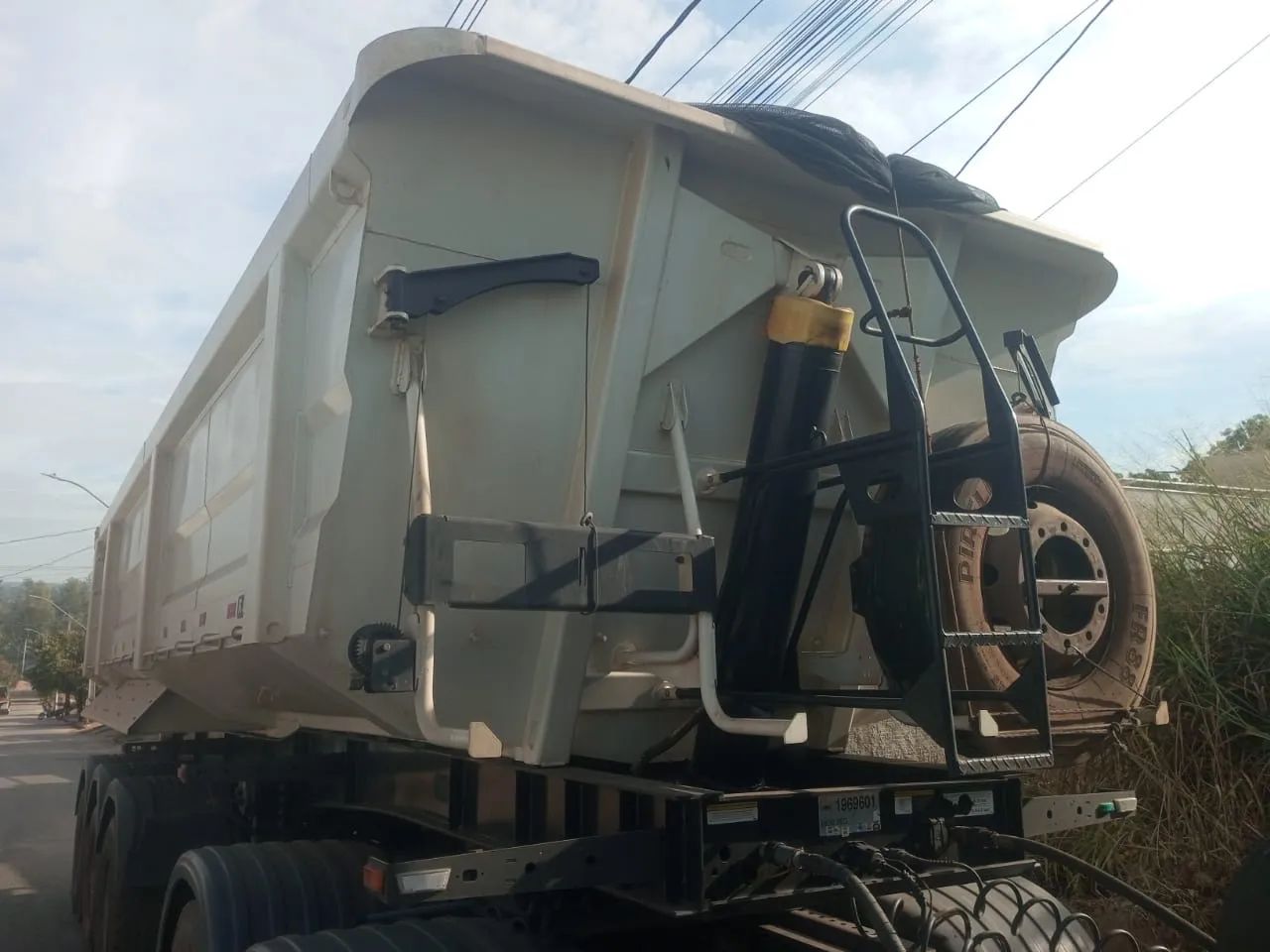 Carreta basculante caçamba  - Foto 3