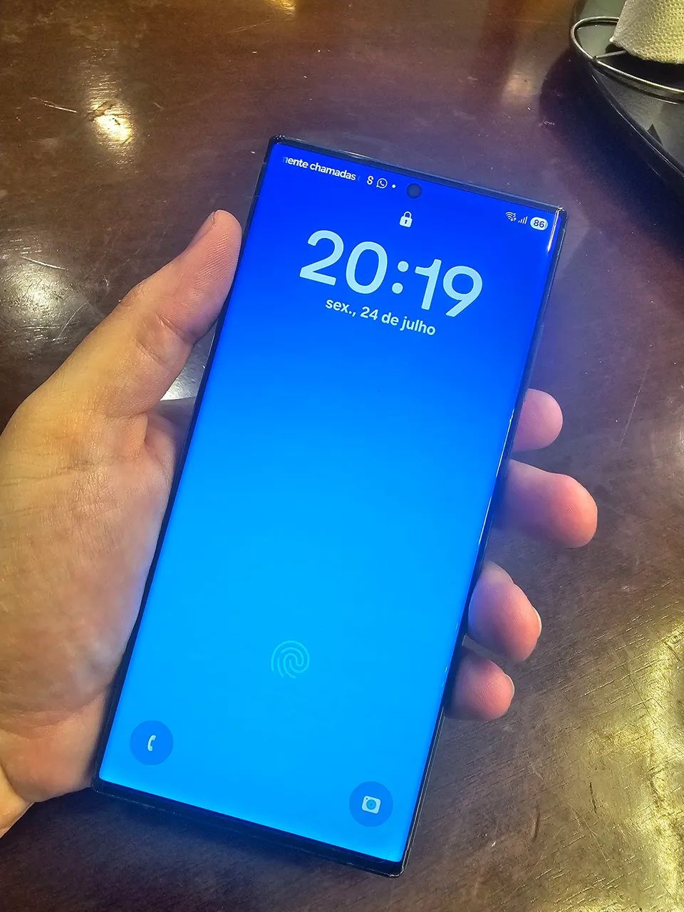 S22 Ultra com nota e caixa