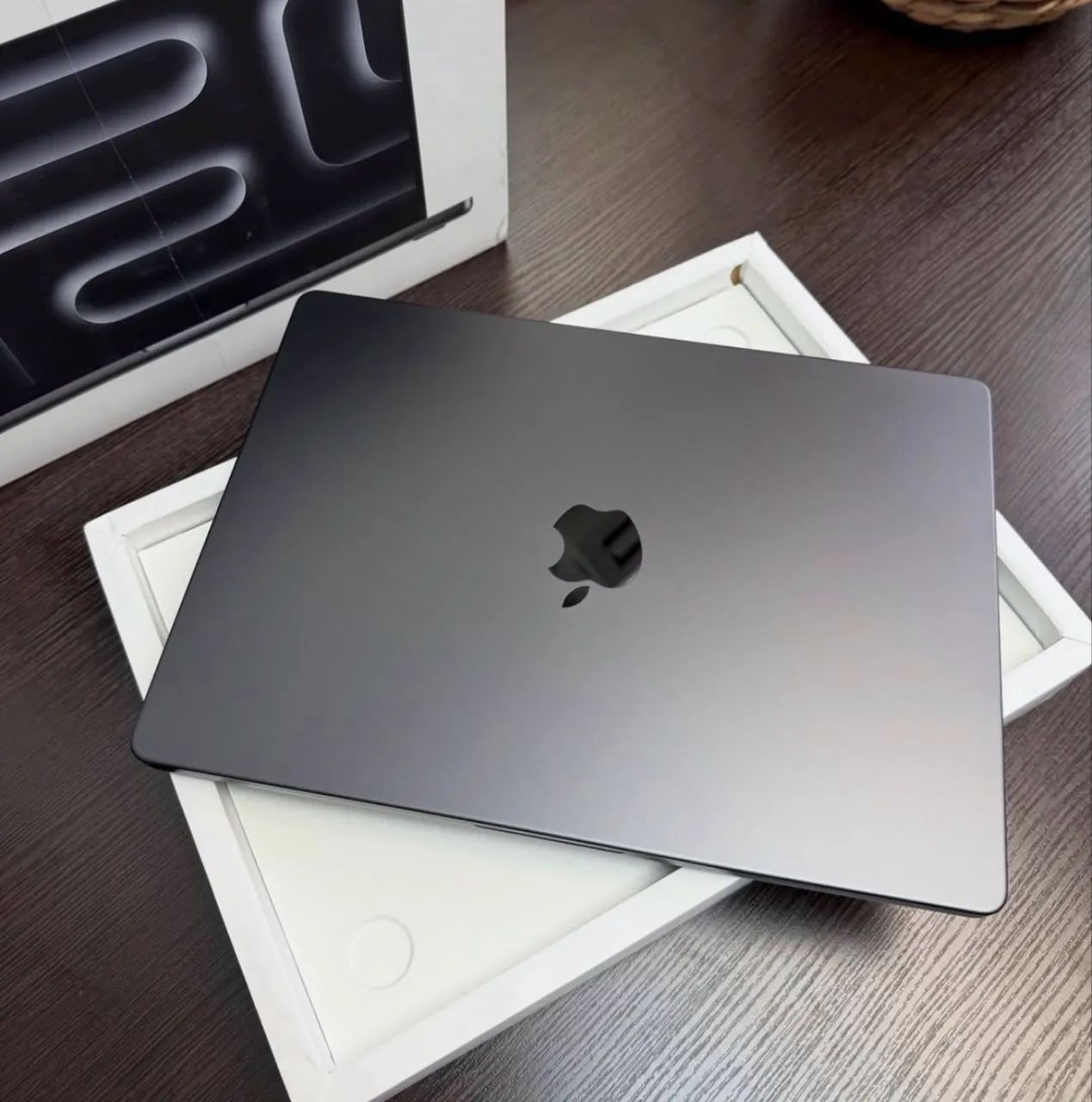 MacBook Pro M5 24GB - 1TB SSD  - Foto 2