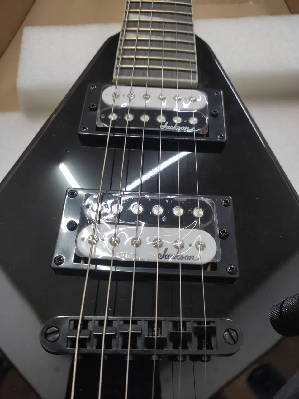 Guitarra Jackson Flying V