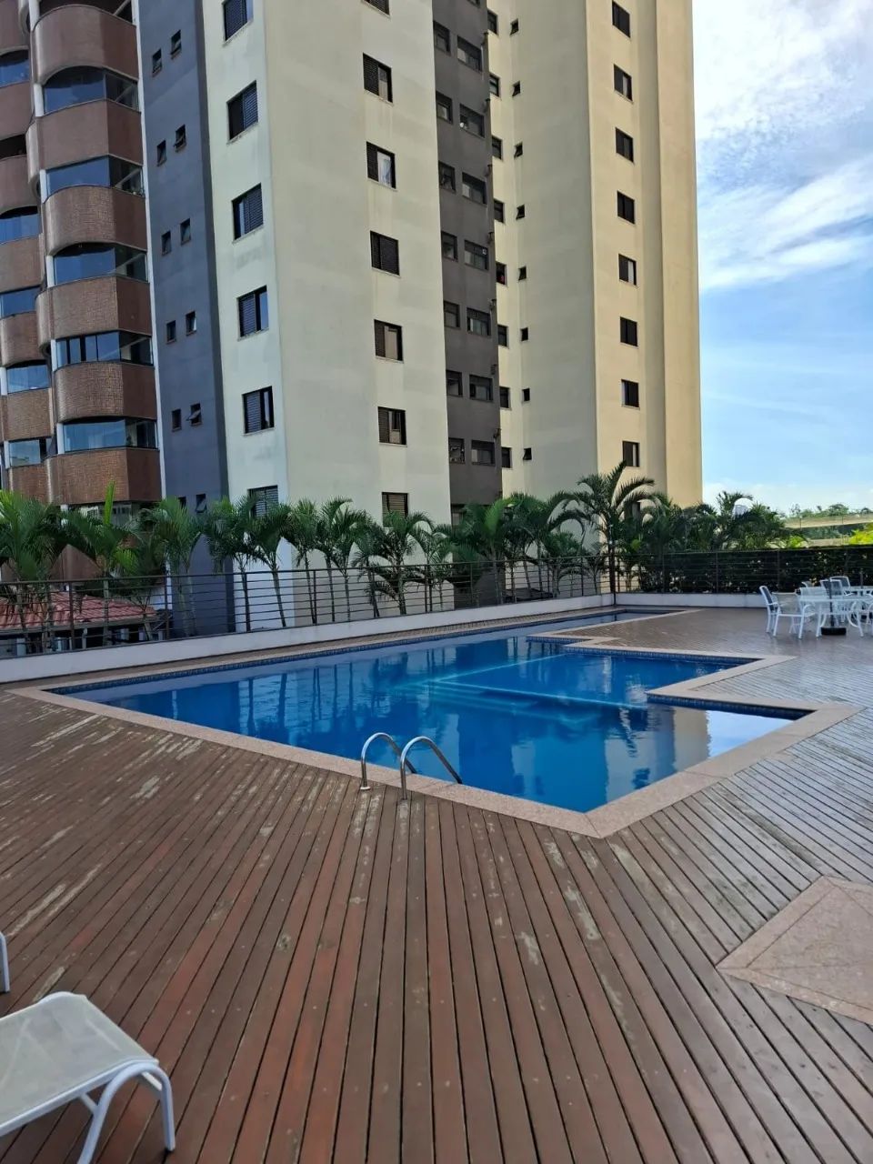 APTO 130M² R.RAMOS- 3 SUITE/2VAGA/LAZER COMPLETO