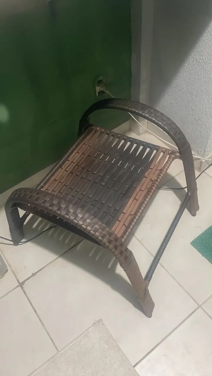 JOGO DE CADEIRAS ACOMPANHA CENTRO  - Foto 2