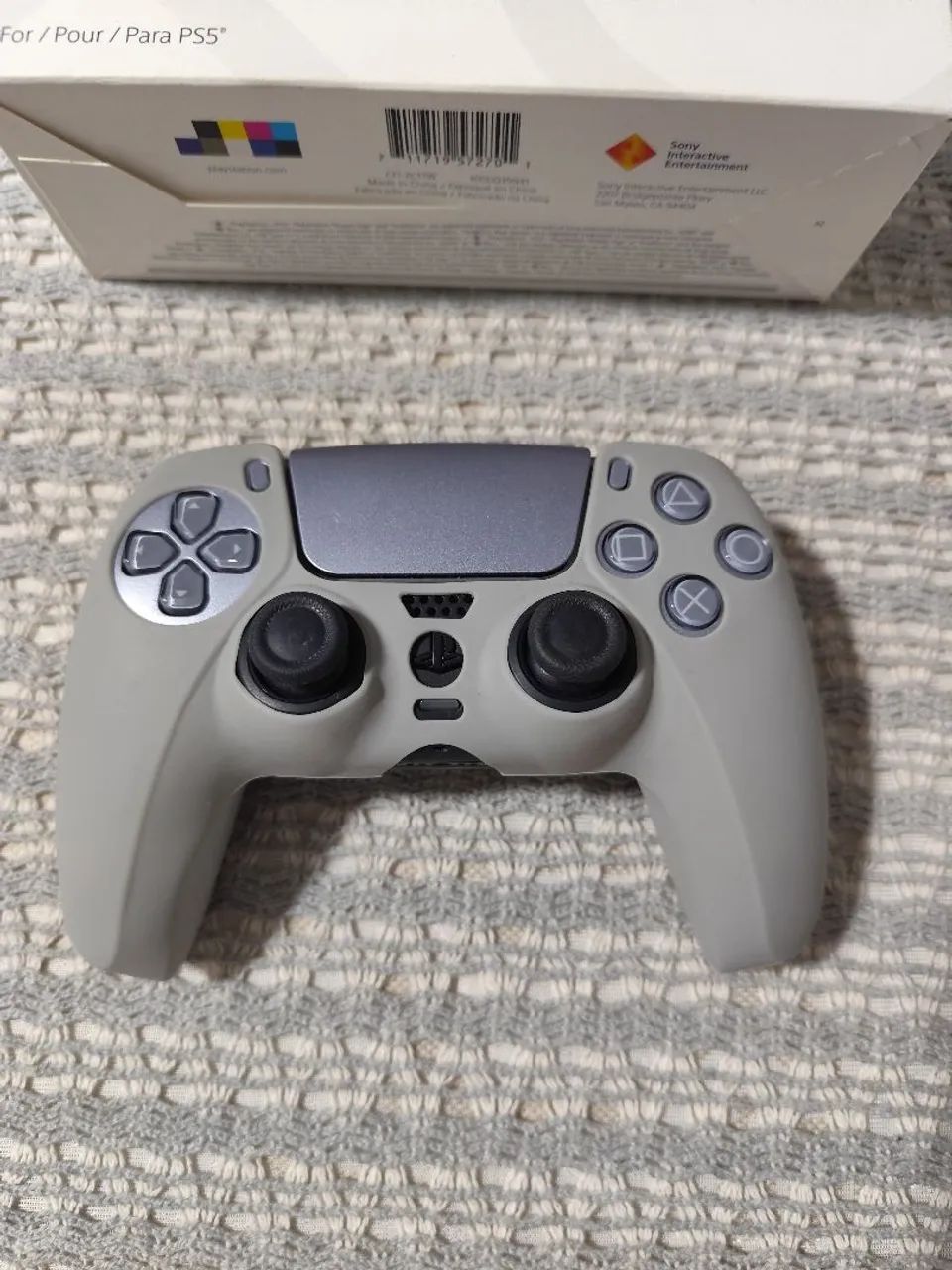 Dualsense ps5 cinza Sterling Silver com capa protetora - Foto 2