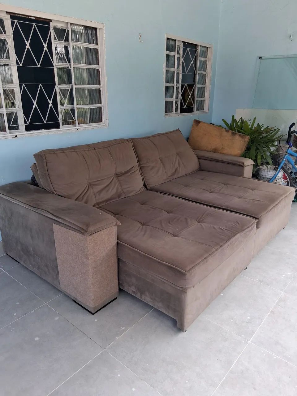 Reclining Sofa