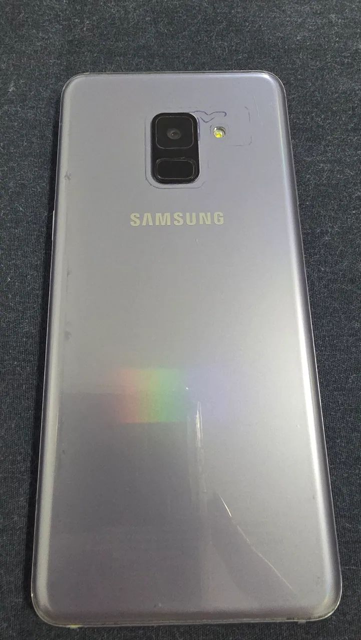 Samsung Galaxy A8 - Foto 2