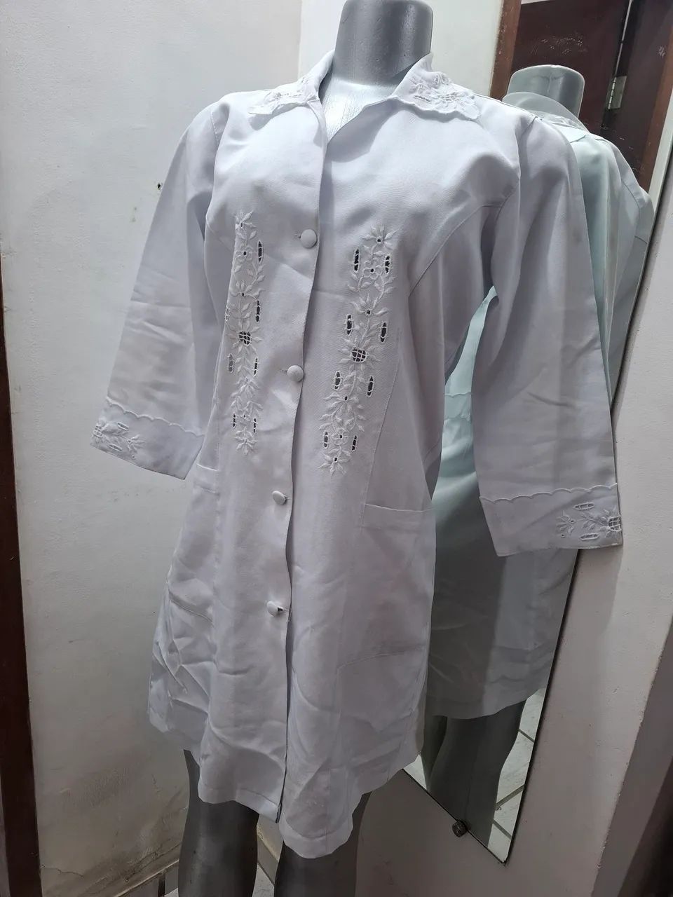 Jaleco Branco bordado - Foto 2