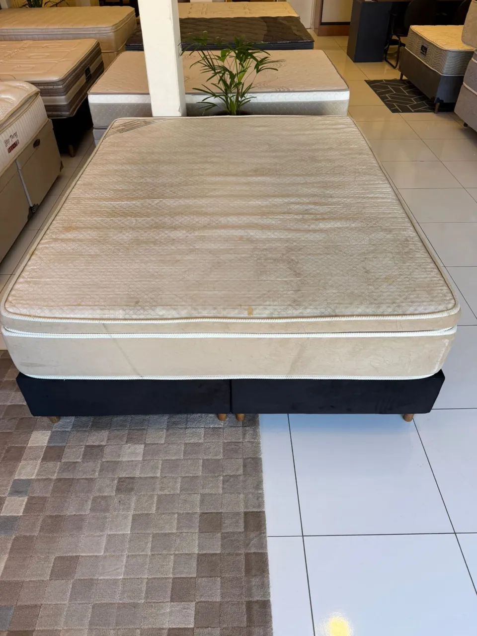 Cama Box QUEEN SIZE USADA TOP - ENTREGAMOS  - Foto 2