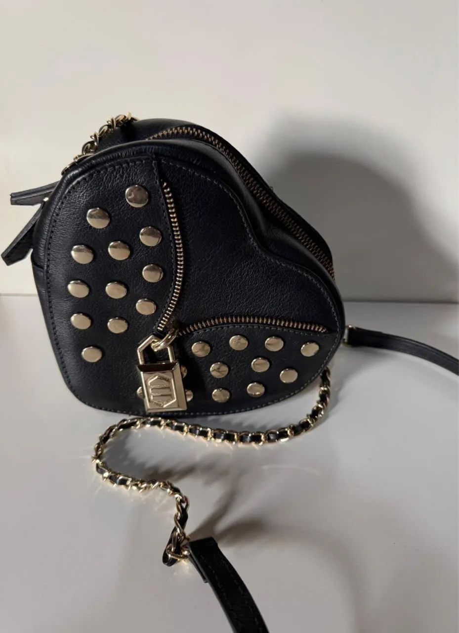 Bolsa Arezzo coração 100% couro