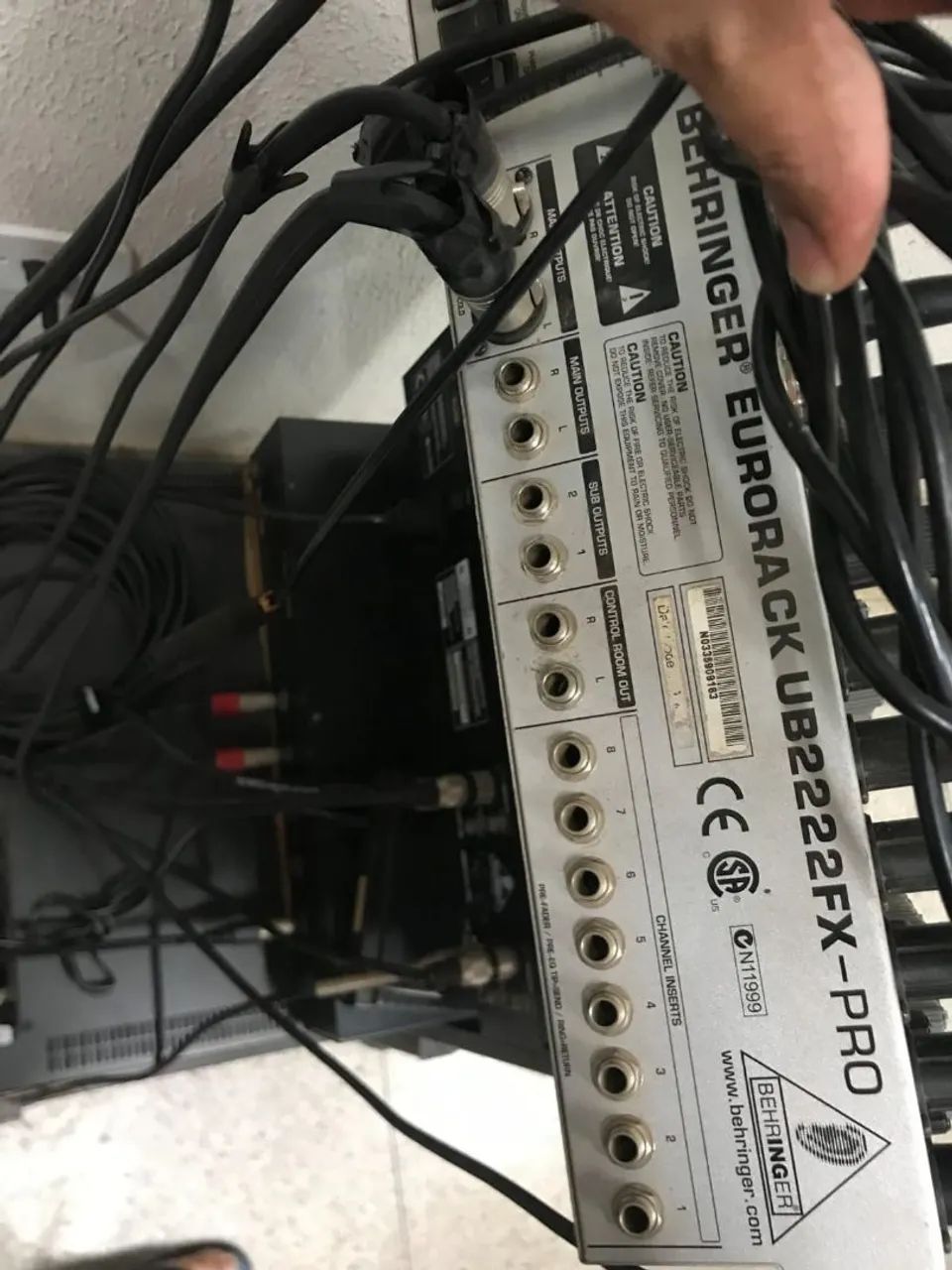 Mesa de som Behringer eurorack UB2222fx PRO - Foto 4