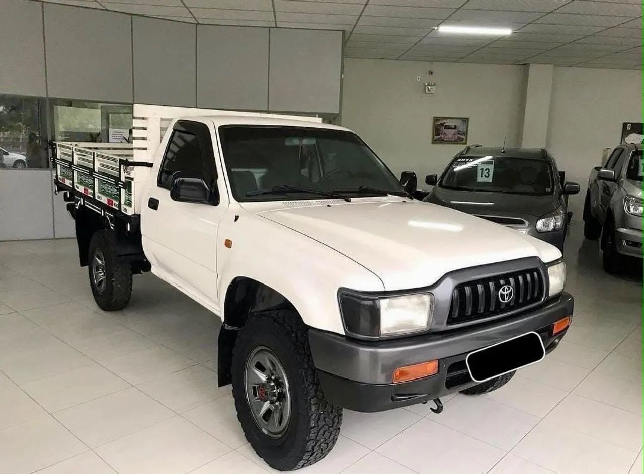Toyota Hilux CS DX 4X4 3.0 8V 90cv Diesel 2005