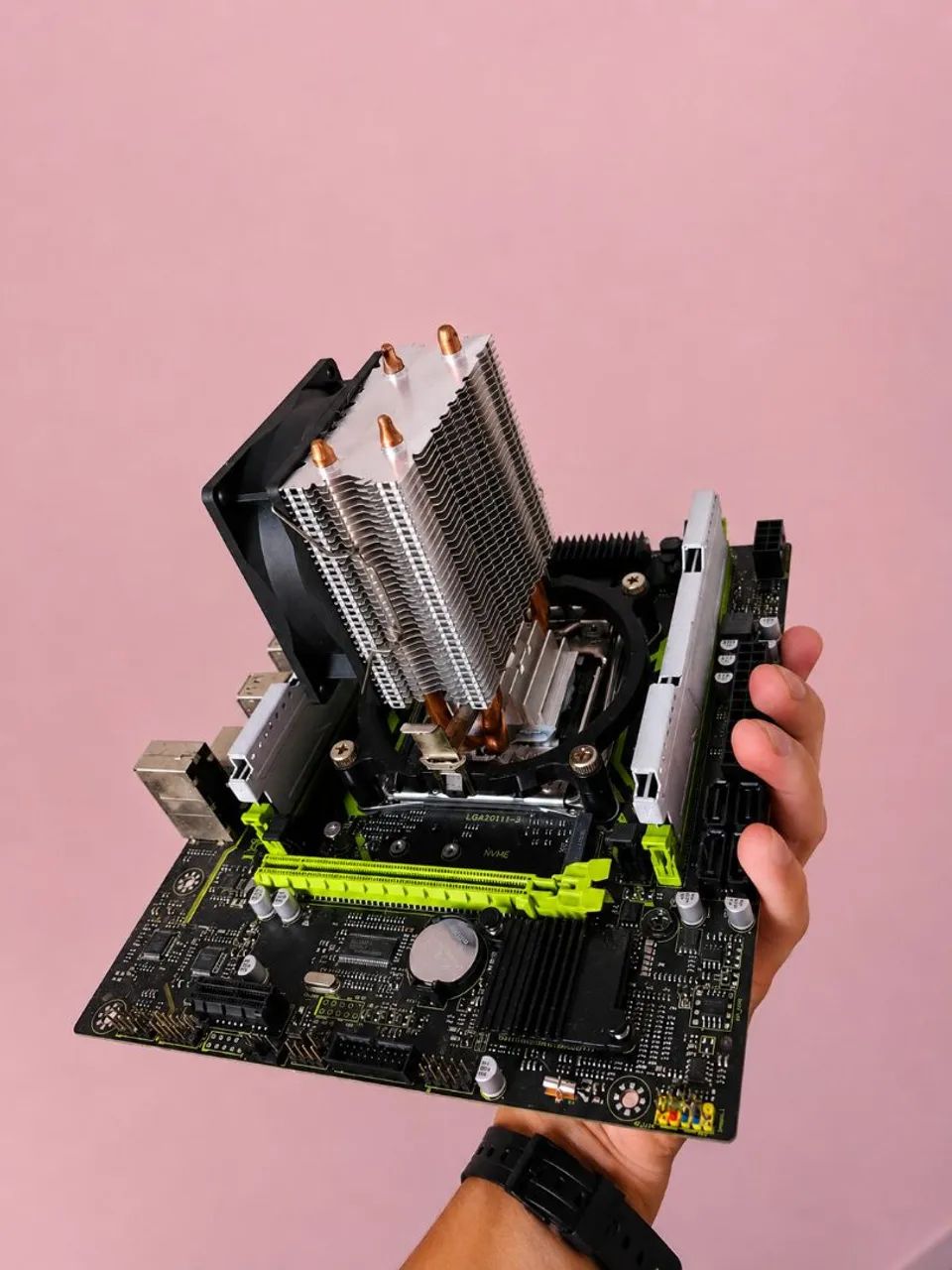 KIT PROCESSADOR XEON E5V4 + PLACA X99 + 16GB DE MEMÓRIA RAM DDR4 +