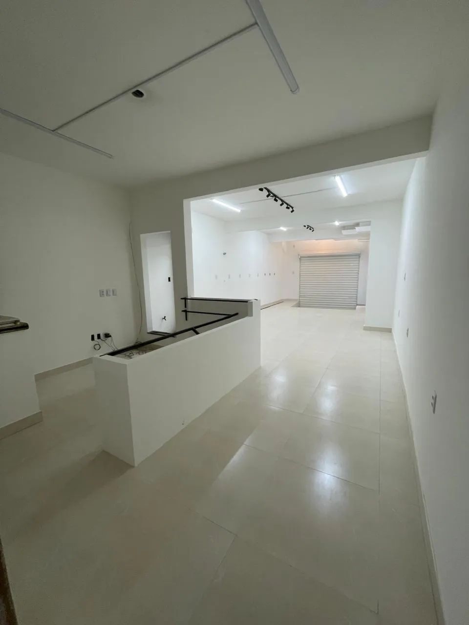 SALÃO COMERCIAL DE ALTO FLUXO 