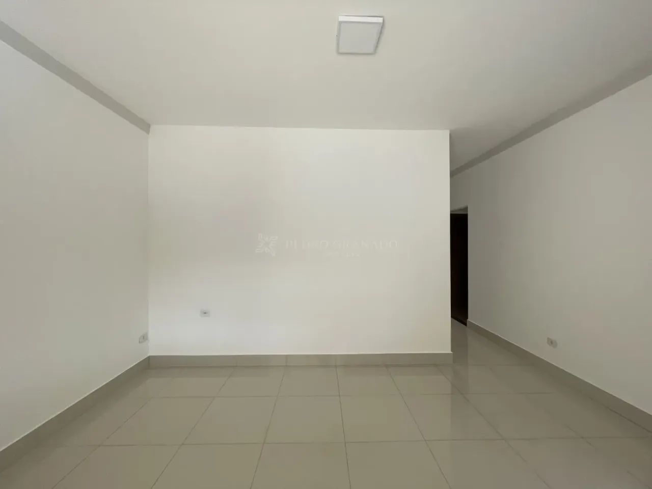 Casa com 03 dormitórios - Jardim Itália - Foto 5