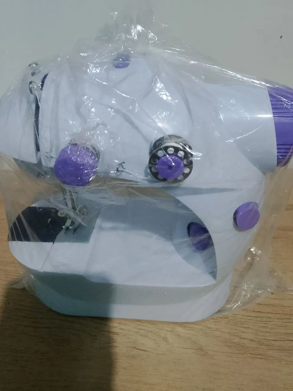 Máquina de costura portátil