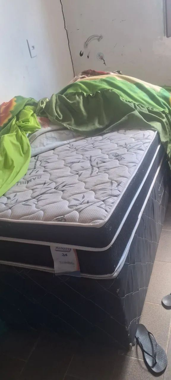Colchao solteiro c cama box