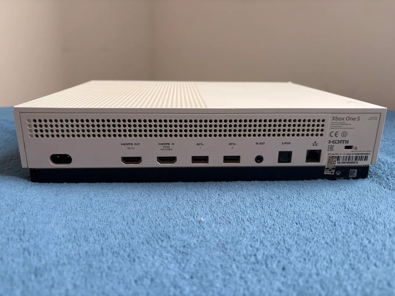 Xbox one s + 7 jogos
