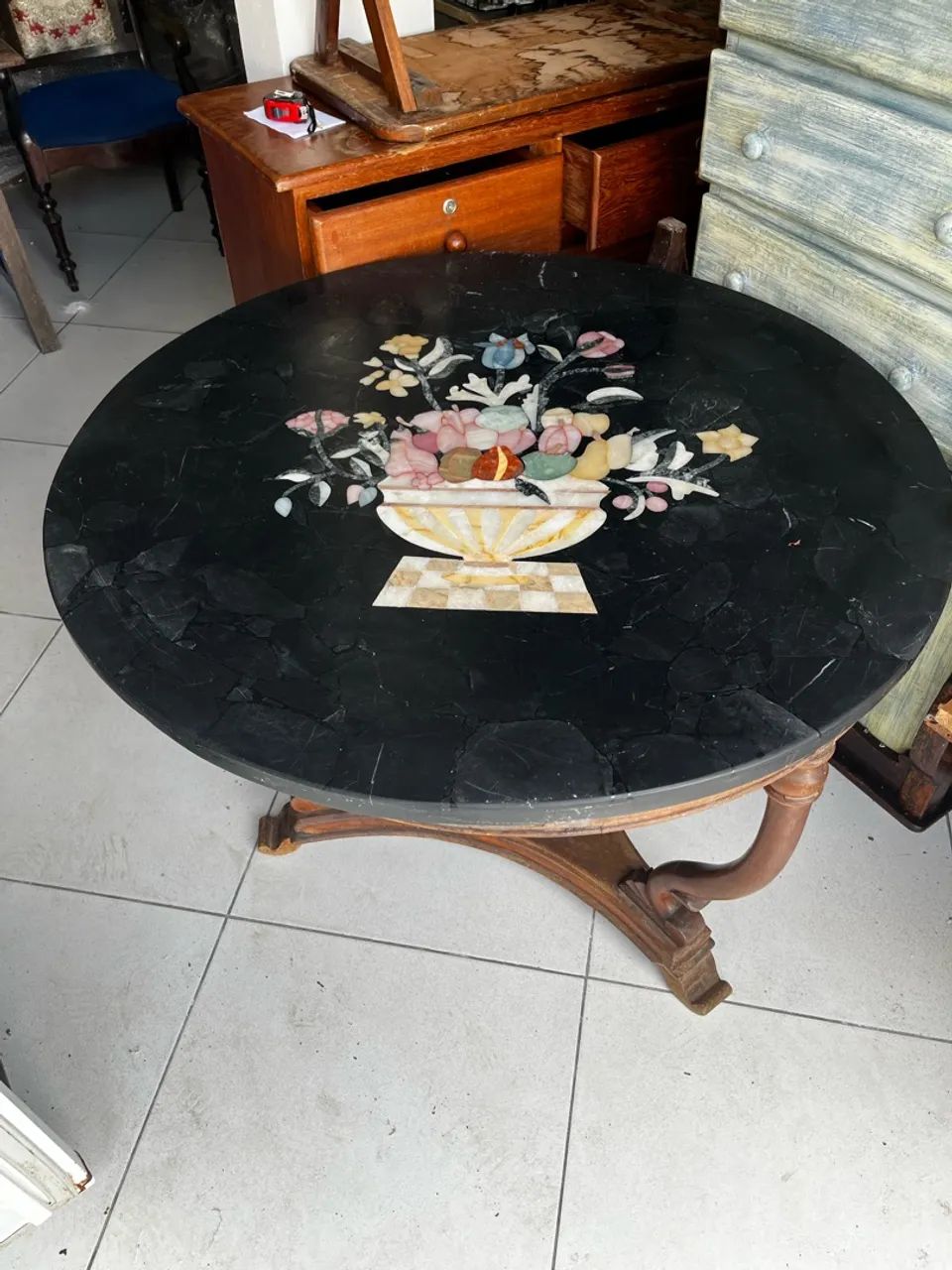 Mesa antiga com tampo de granito - Foto 3