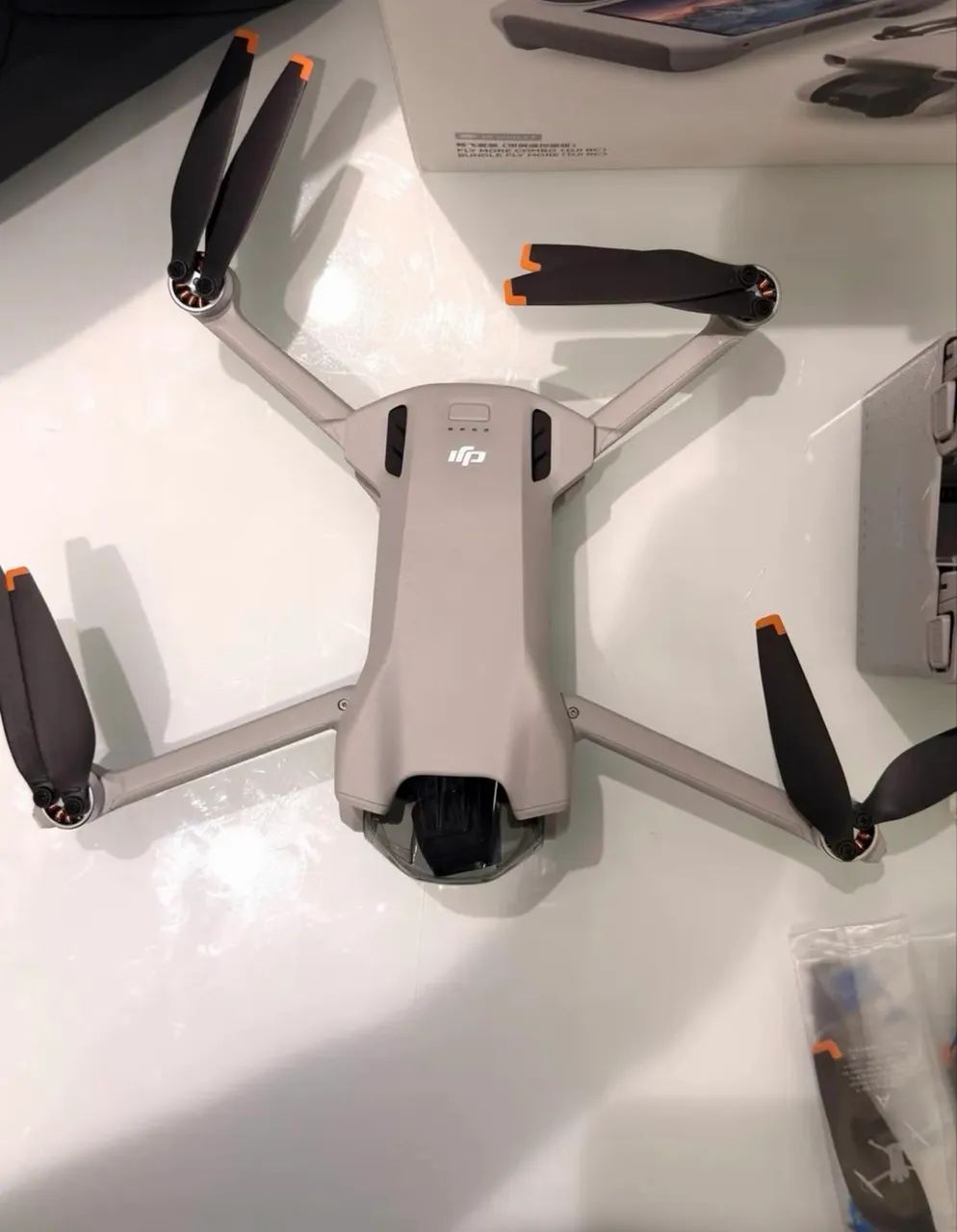 Drone DJI Mini 3 (DJI RC) + Fly More Combo Com Tela - Foto 3