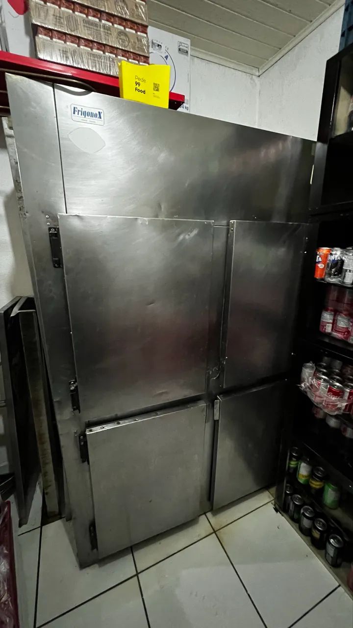 REFRIGERADOR VERTICAL COMERCIAL 4 PORTAS INOX - R$ 3.000 (NEGOCIÁVEL)