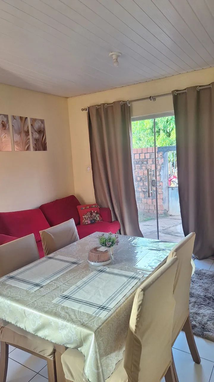 Vende-se um sofá 2 lugar bem espaçoso  - Foto 2
