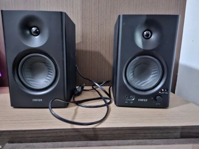 CaixasMONITOR DE STUDIO MR4 EDIFIER