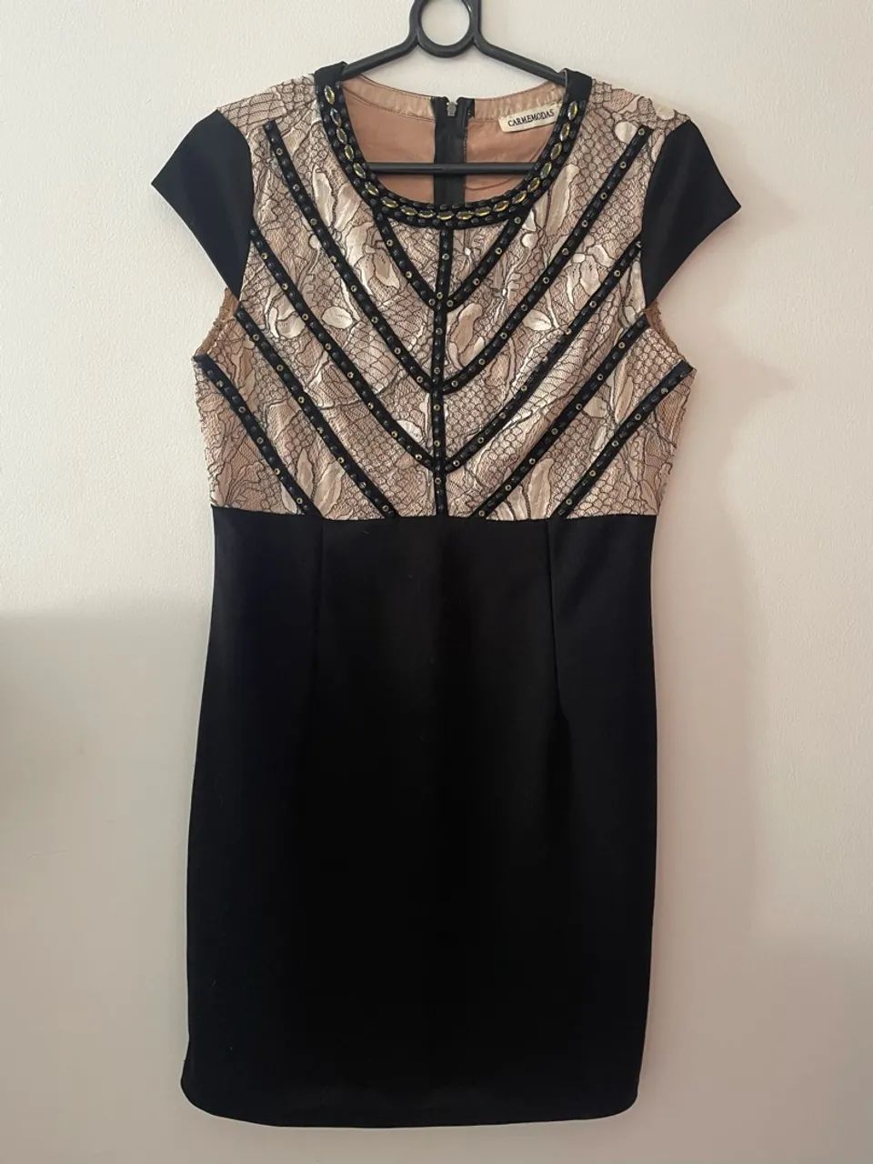 Vestido preto tubinho 