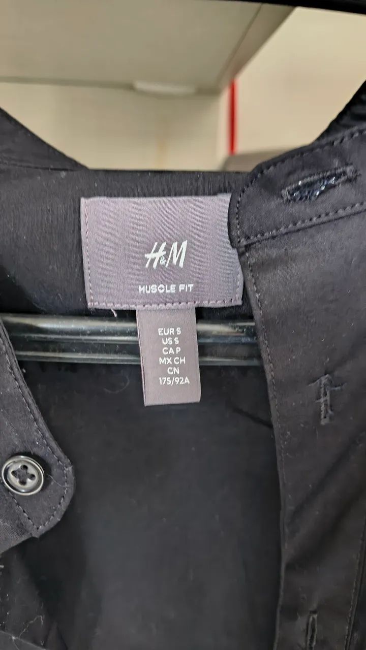 Camisa H&M Europa - 1x usada - Foto 3