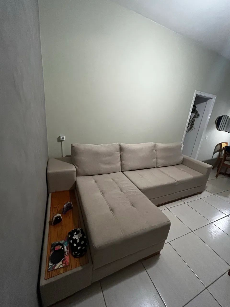 Sofá alto padrão em Linho e Madeira Maciça - Foto 5