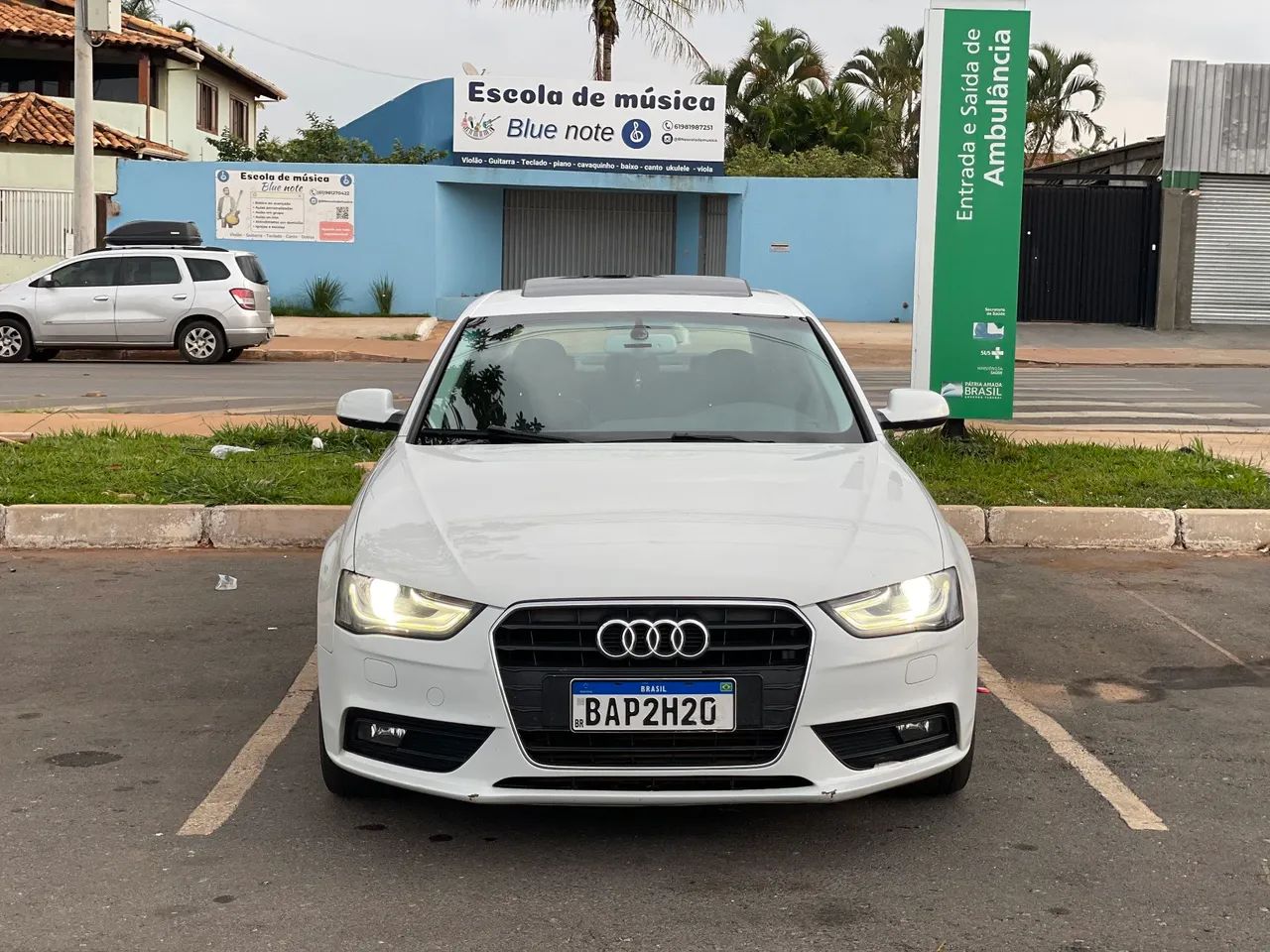 Audi A4 A4 2.0 16V TFSI 200/ 214cv Multitronic 2013