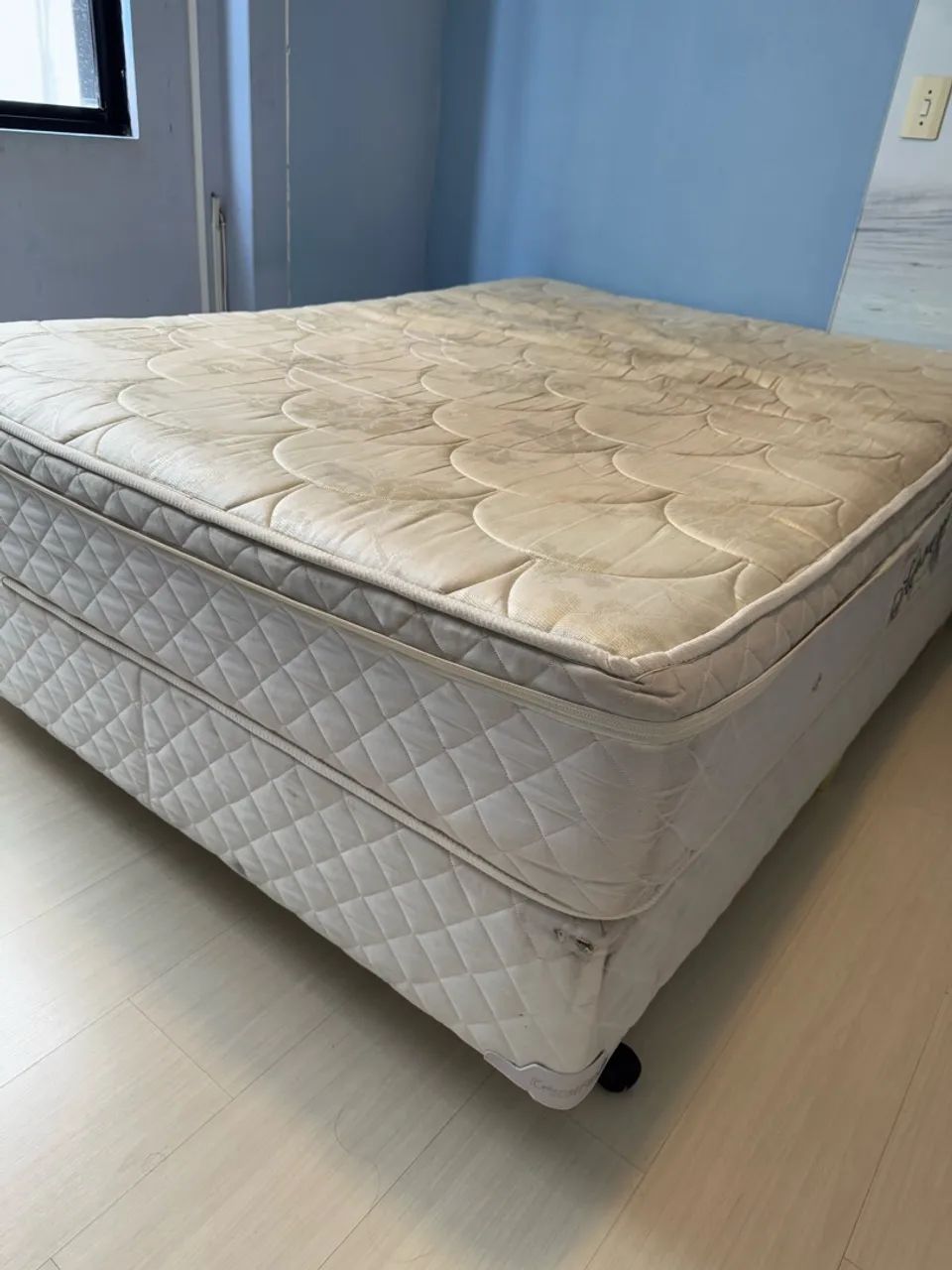 Cama box Casal 